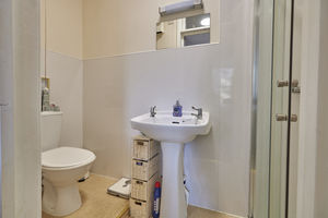 Apartment One Shower Room- click for photo gallery